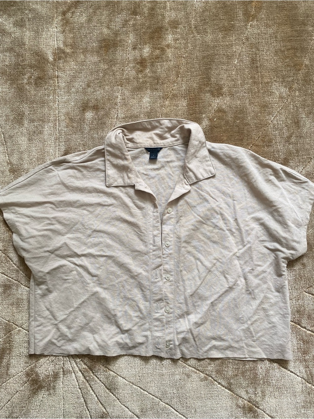 Ann Taylor Light Beige ultra crop Button-Front Women’s cut off Shirt